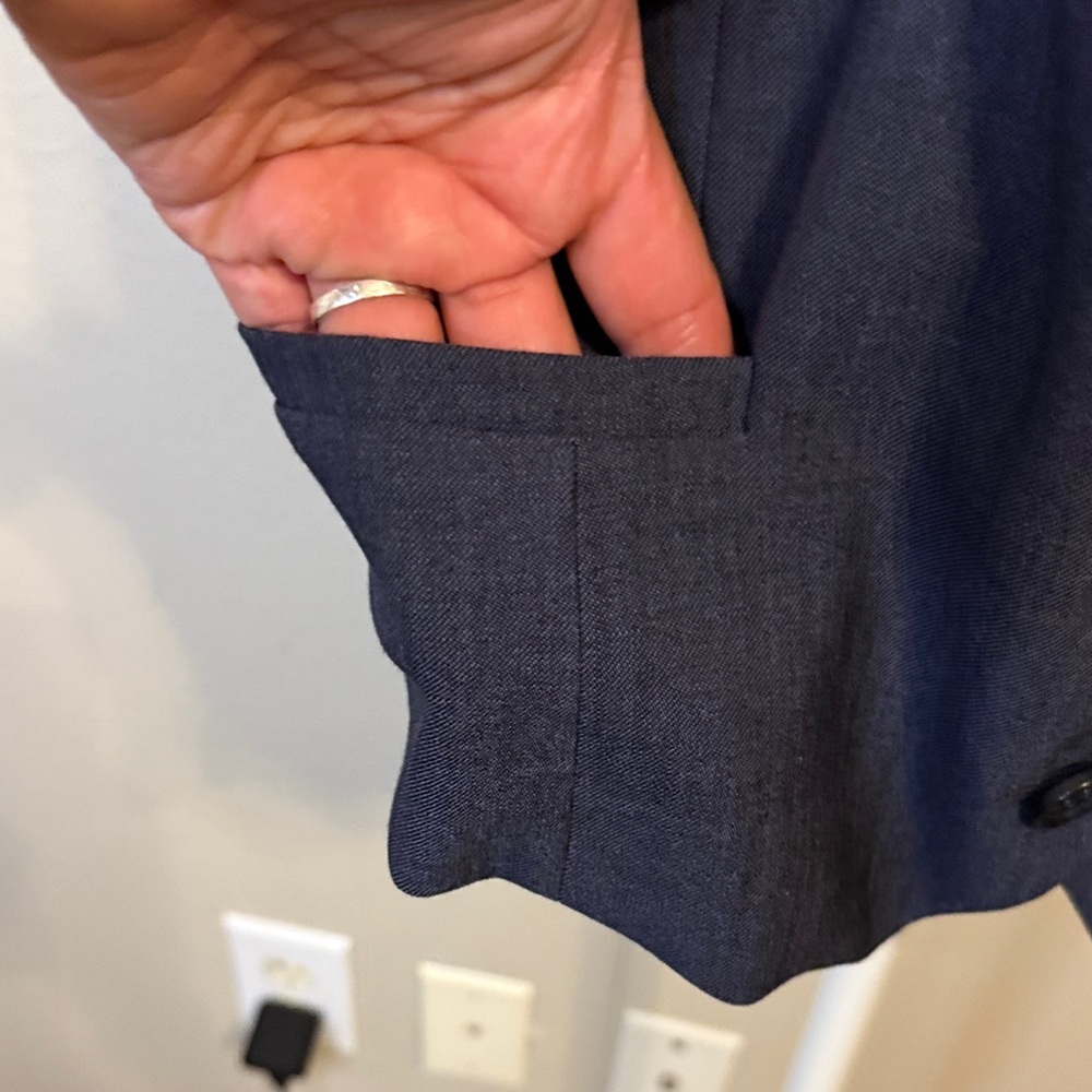 Banana Republic Dark Blue Vest - Picture 4 of 10